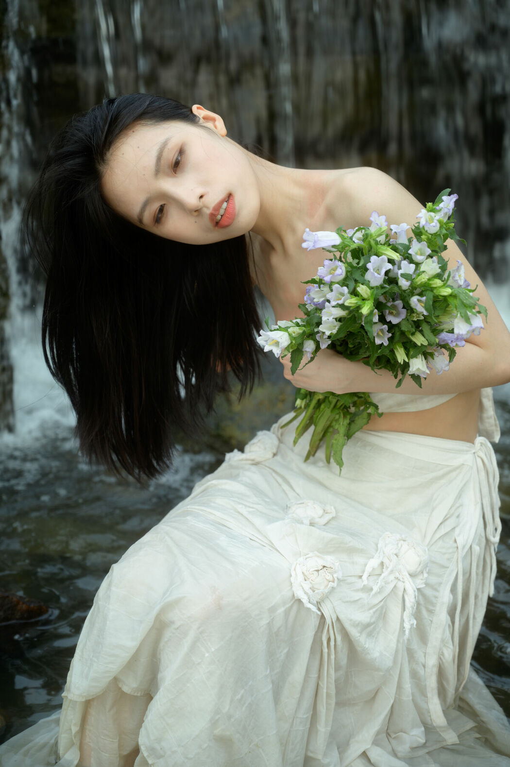 YiTuYu艺图语 Vol.9160 Bei Shang Tian Jiao (17P)