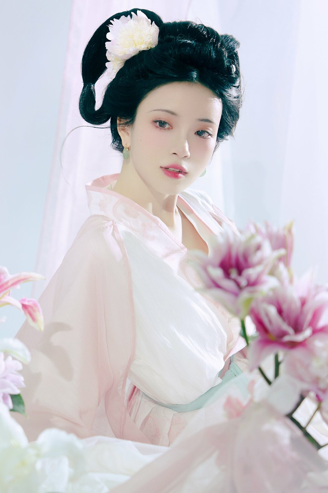 YiTuYu艺图语 Vol.9165 Tao Chi (32P) Cover Photo