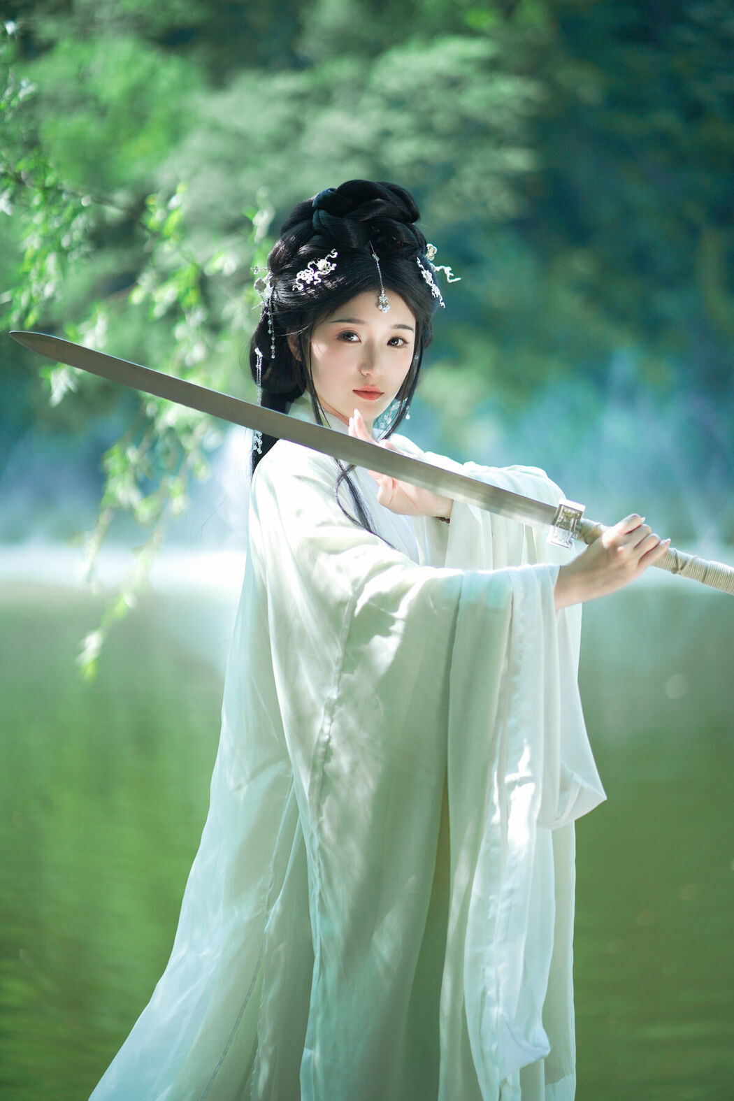 YiTuYu艺图语 Vol.9168 Zi Yu He Dian Tian De Ya (14P)