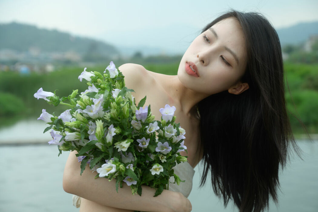 YiTuYu艺图语 Vol.9160 Bei Shang Tian Jiao (17P)