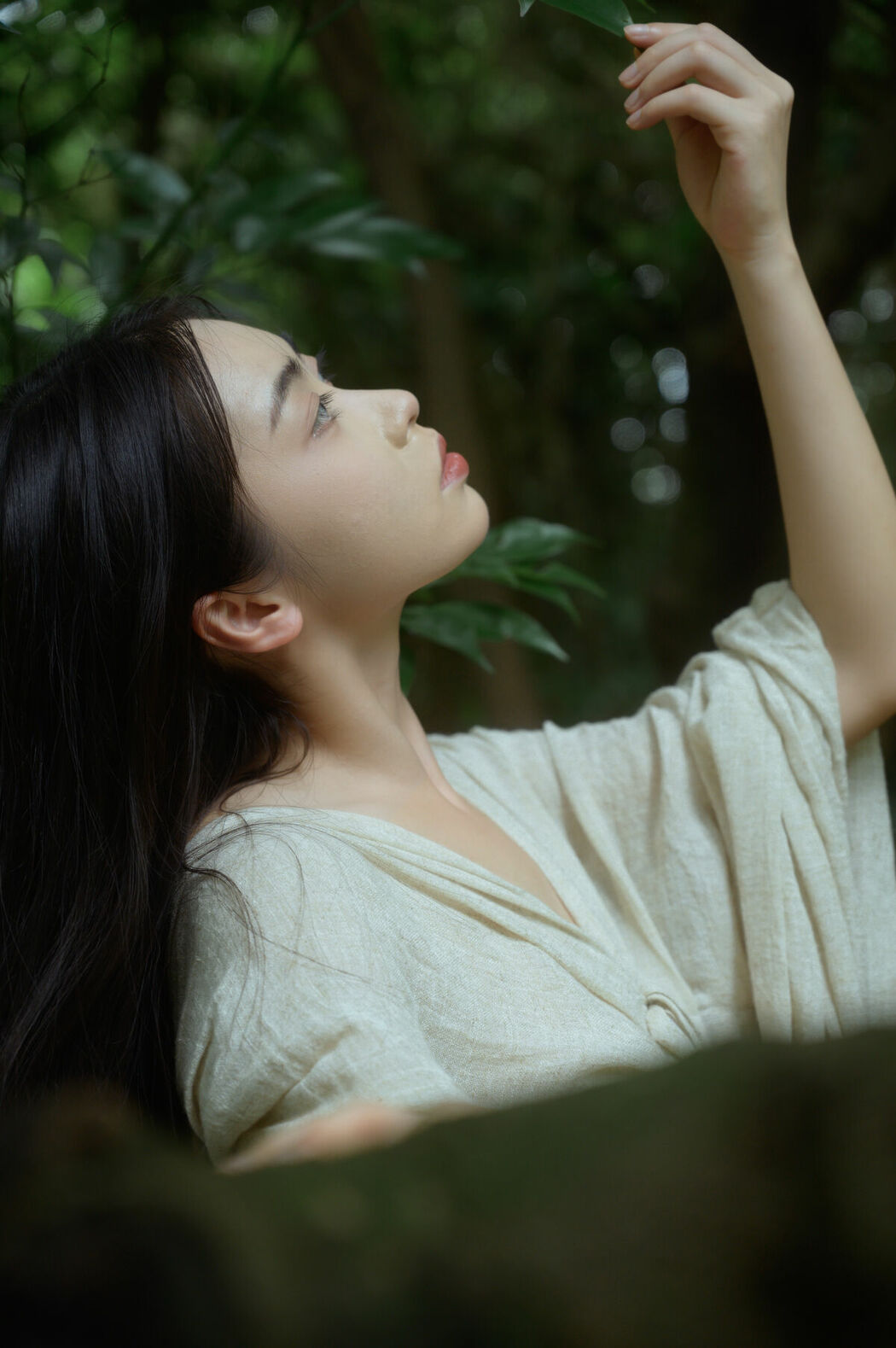 YiTuYu艺图语 Vol.9151 Ban Ge Yue Liang (23P)