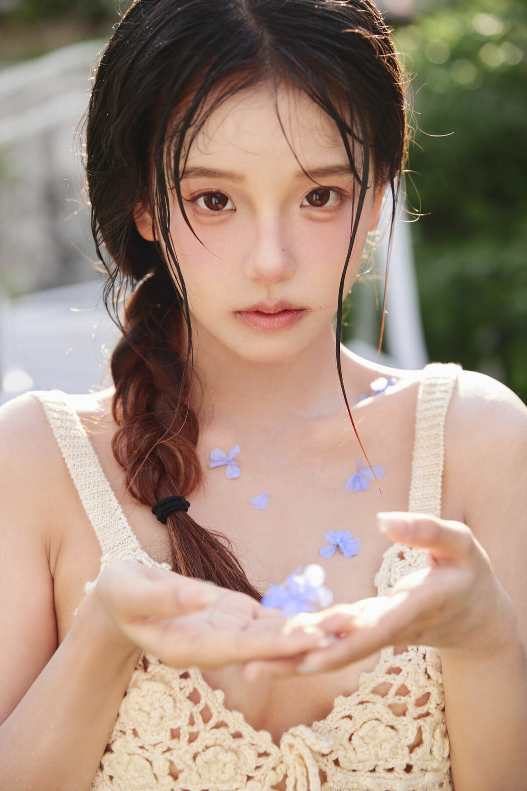 YiTuYu艺图语 Vol.9153 Xiao Xin Yi Yi (17P)