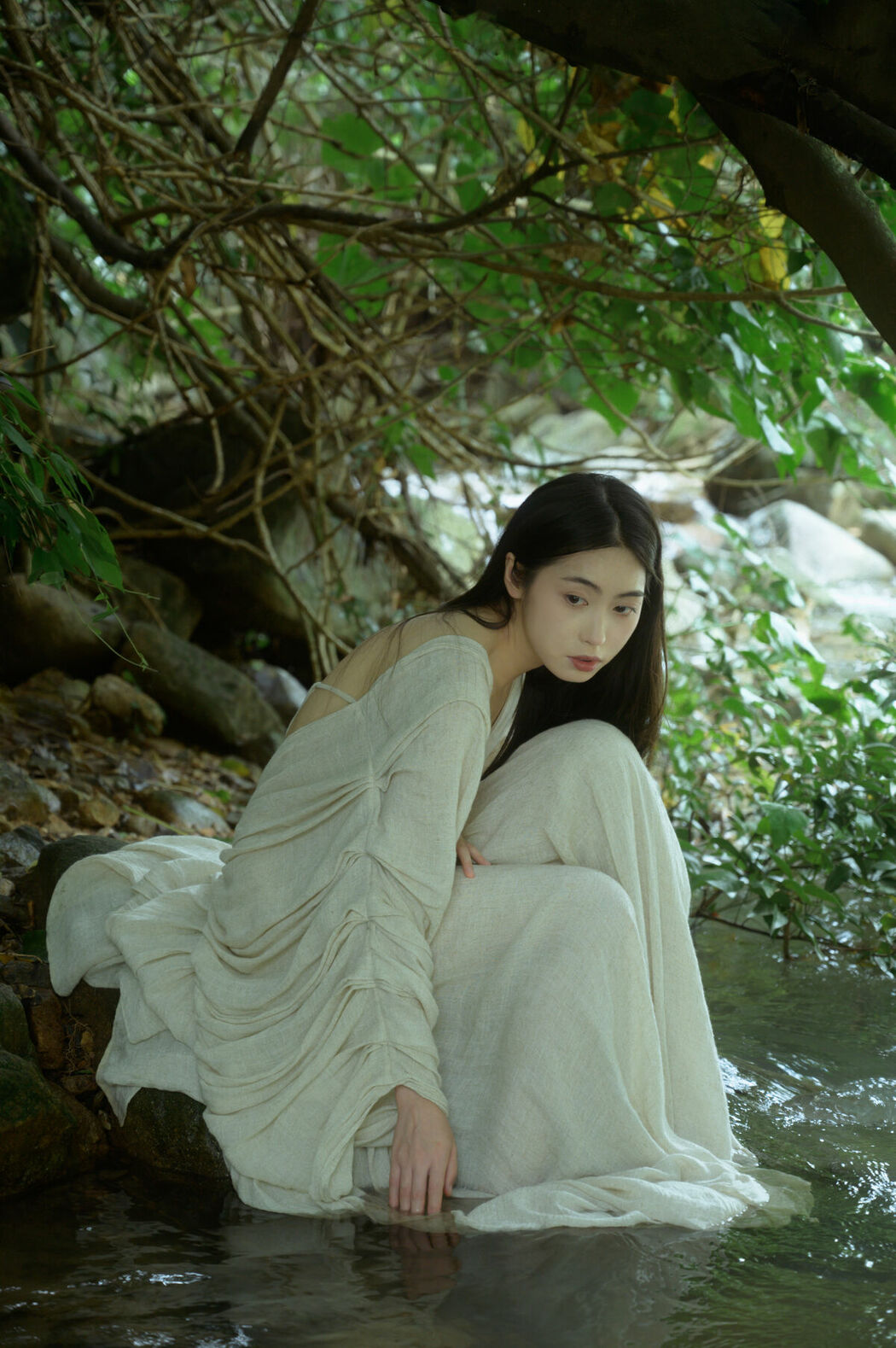 YiTuYu艺图语 Vol.9151 Ban Ge Yue Liang (23P)