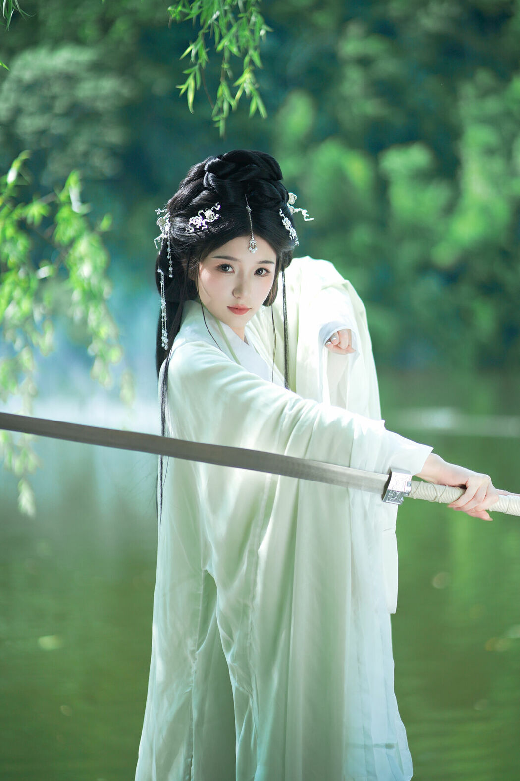 YiTuYu艺图语 Vol.9168 Zi Yu He Dian Tian De Ya (14P)