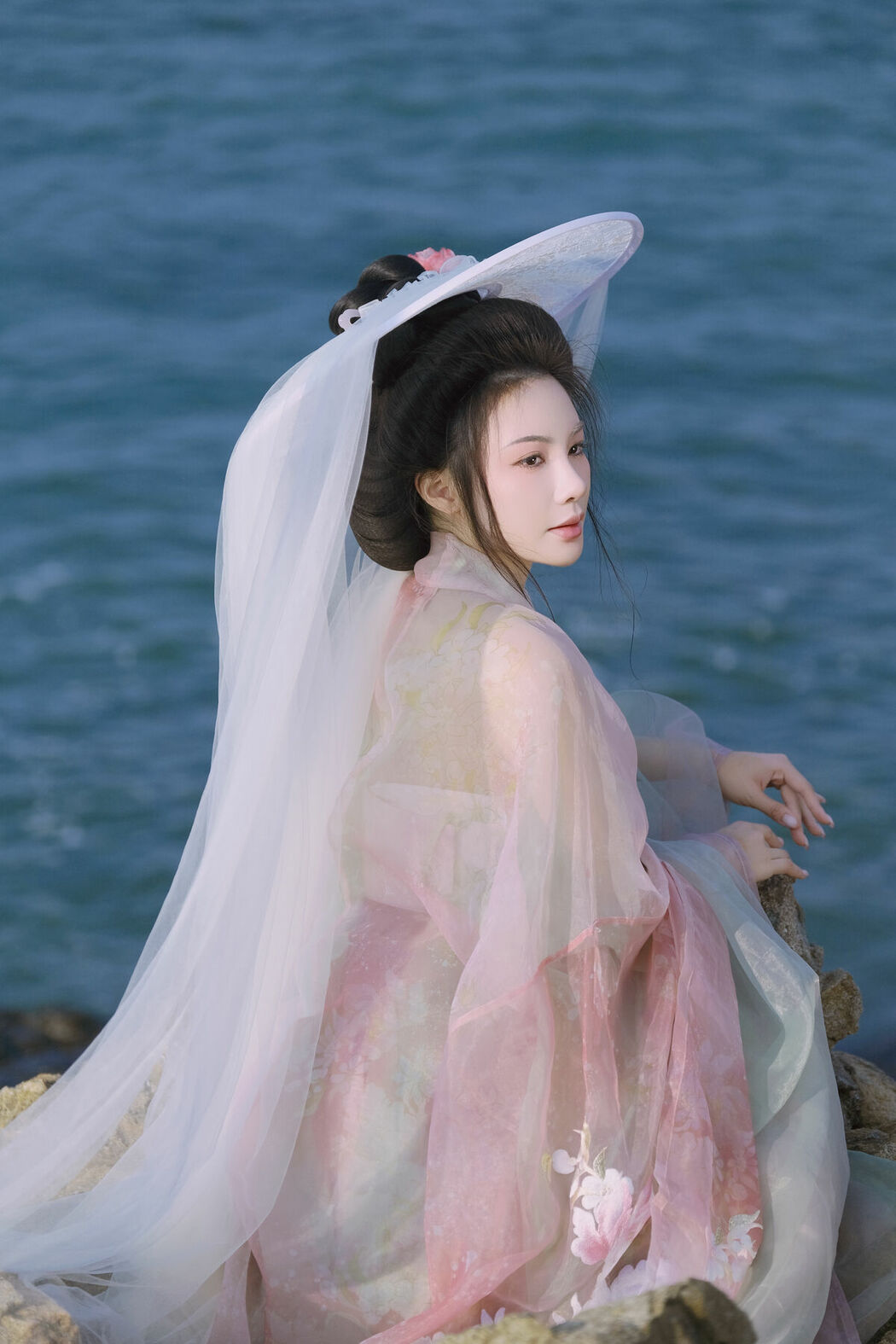 YiTuYu艺图语 Vol.9169 Xiao Guan (20P)