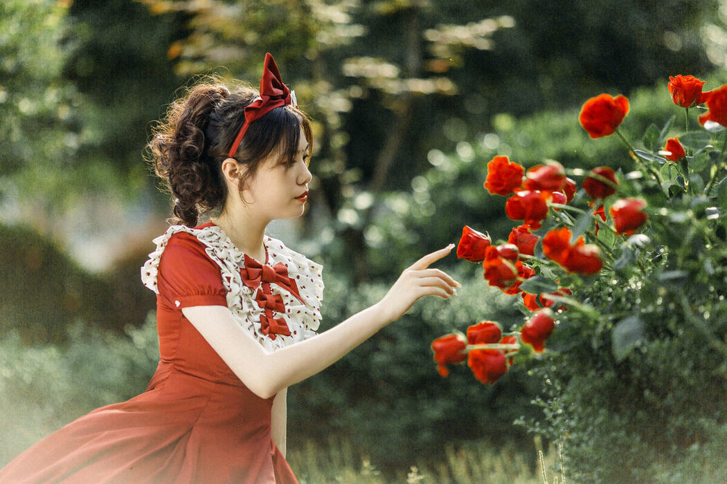 YiTuYu艺图语 Vol.9145 Li Zhi Mi ko (31P)