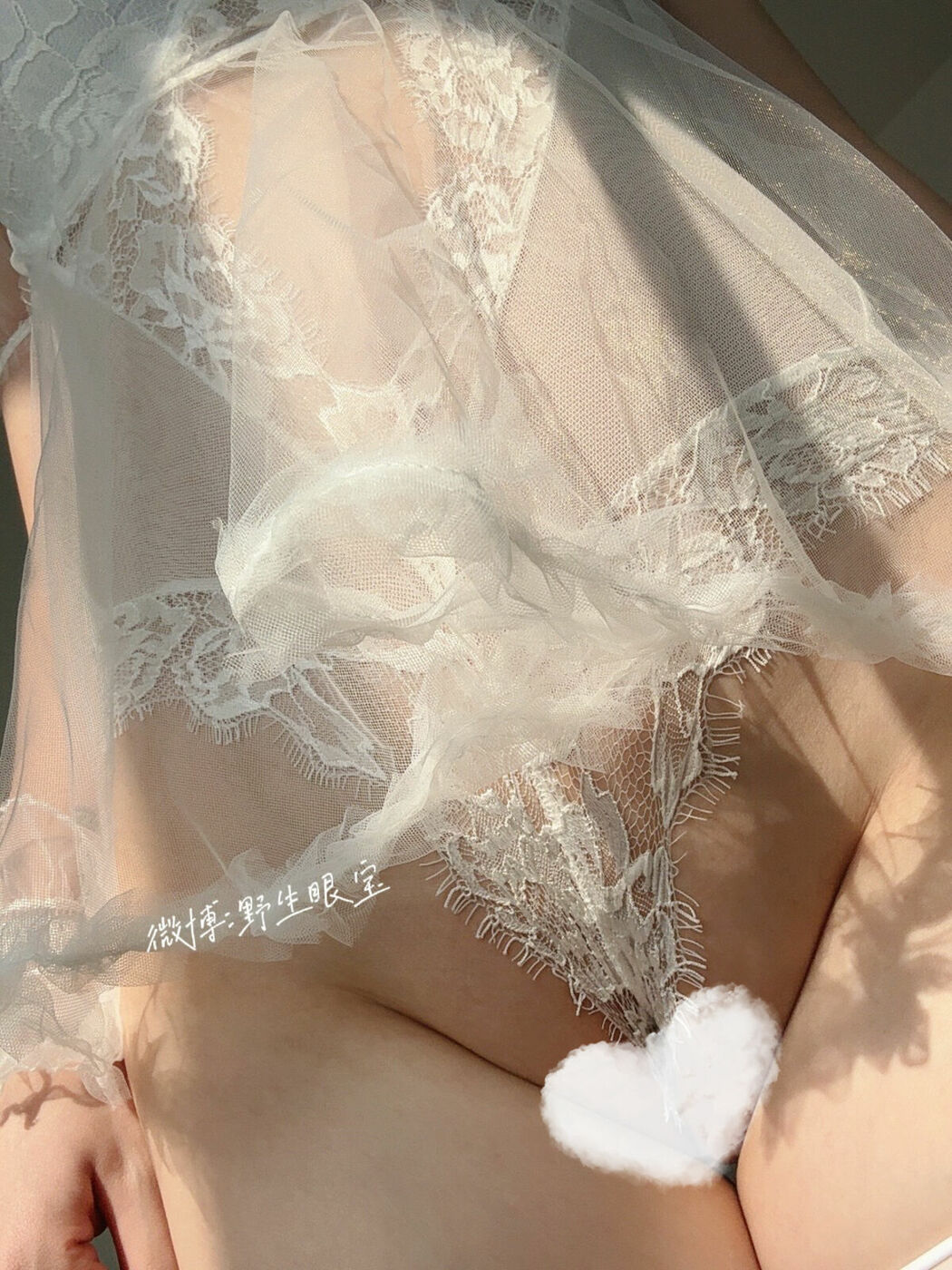 Coser@眼酱大魔王w – Fantia 2024年12月订阅 (40P – 1V)