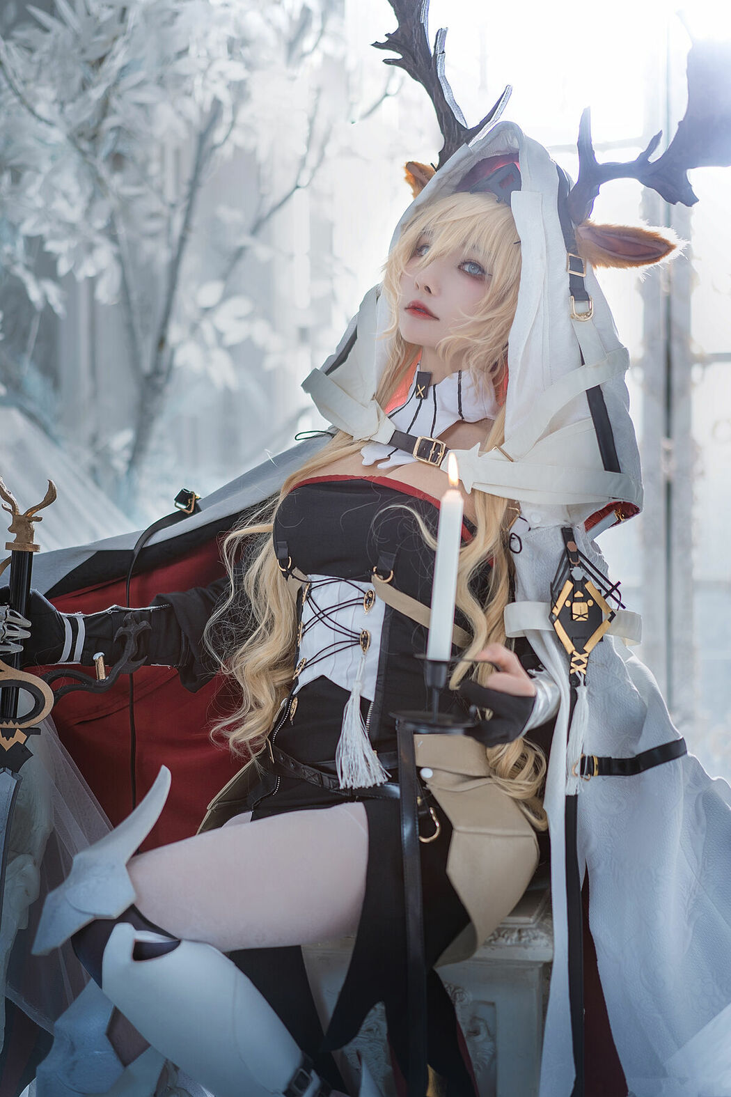 Coser@一千只猫薄禾 – 烛骑士 薇薇安娜 (13P)