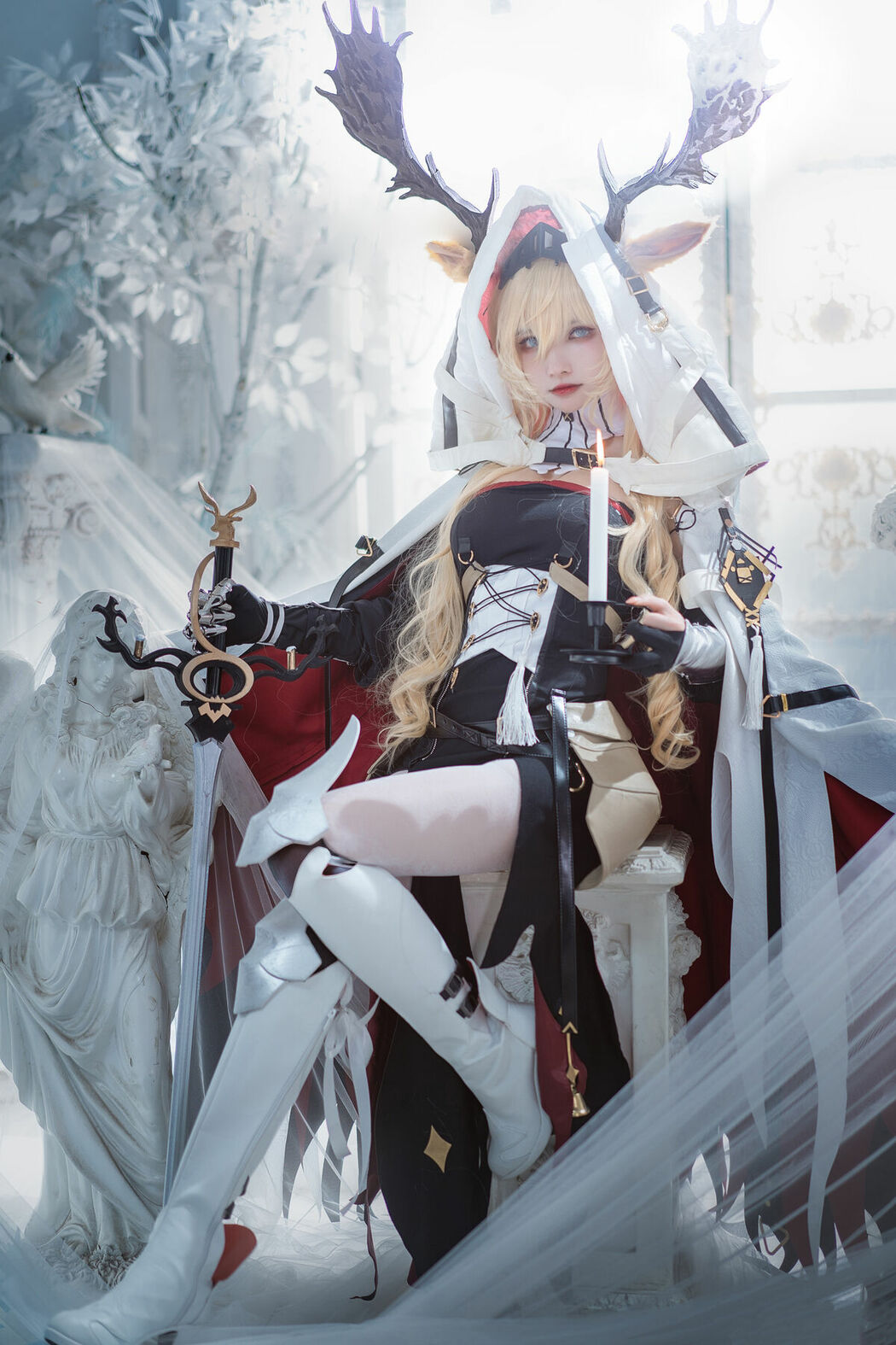 Coser@一千只猫薄禾 – 烛骑士 薇薇安娜 (13P)