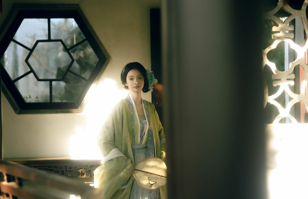 YiTuYu艺图语 Vol.9195 Li Yu Ayu (43P)