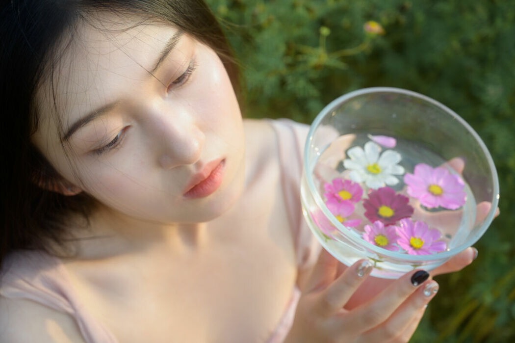 YiTuYu艺图语 Vol.9211 Ye Zhi Zhi Zhi (19P)