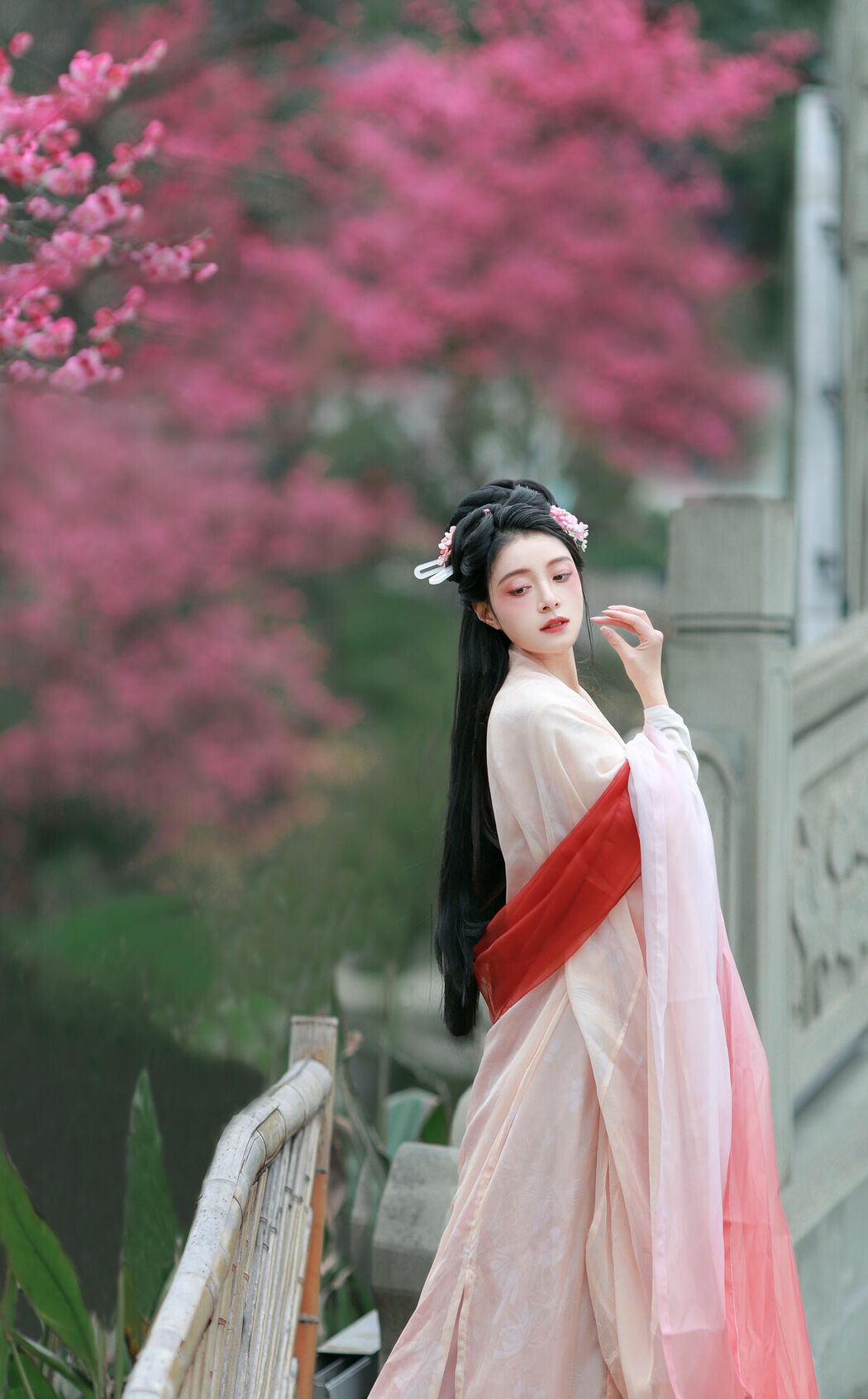 YiTuYu艺图语 Vol.9204 Sui Sui Ru Yi (15P)