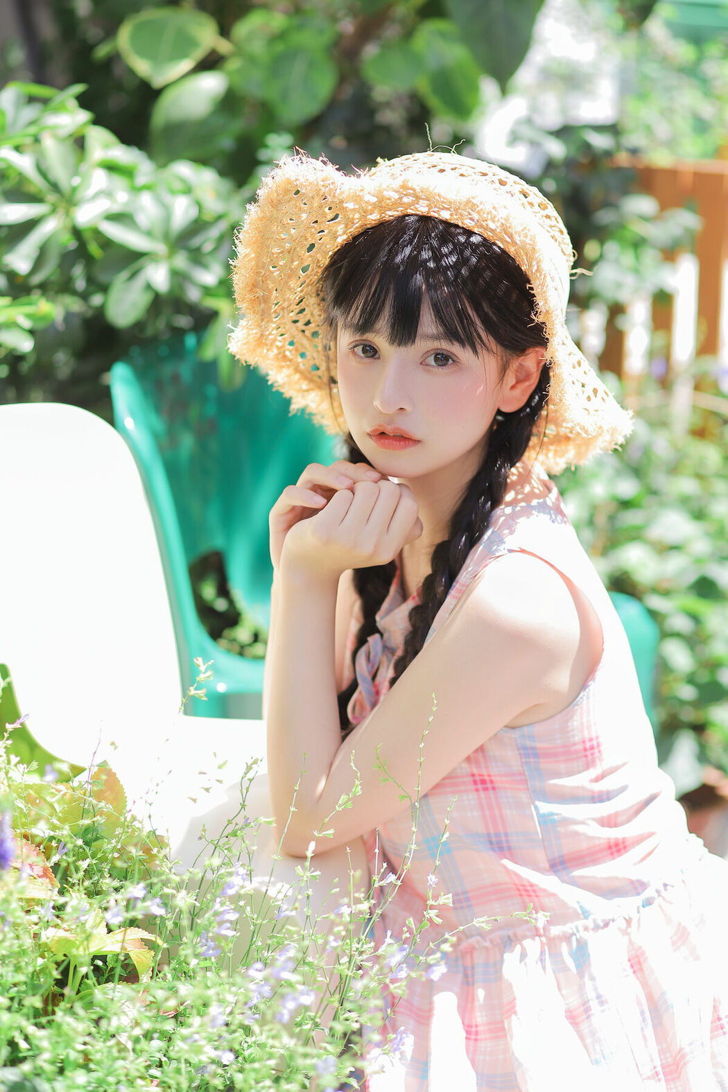 YiTuYu艺图语 Vol.9187 Zhuo Dao Yi Zhi Su Su (15P)