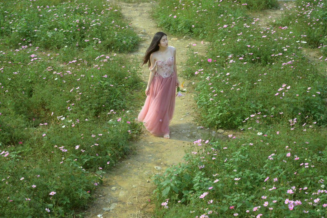 YiTuYu艺图语 Vol.9211 Ye Zhi Zhi Zhi (19P)