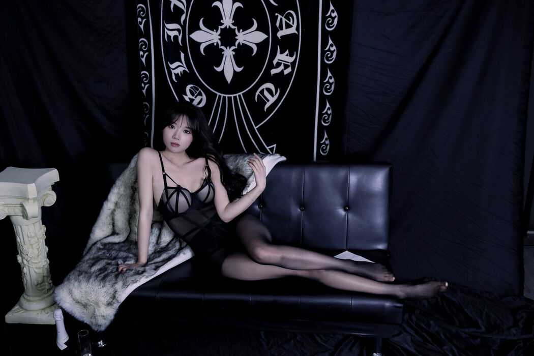 YiTuYu艺图语 Vol.9192 Lan Lan (37P)