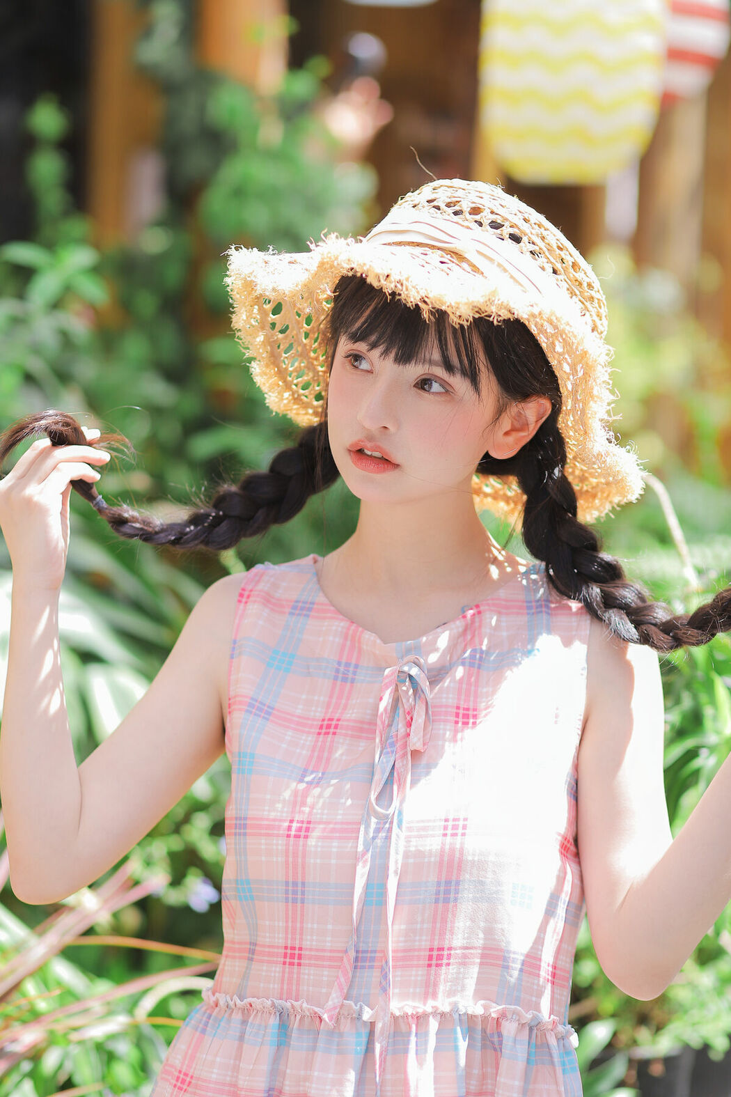 YiTuYu艺图语 Vol.9187 Zhuo Dao Yi Zhi Su Su (15P)