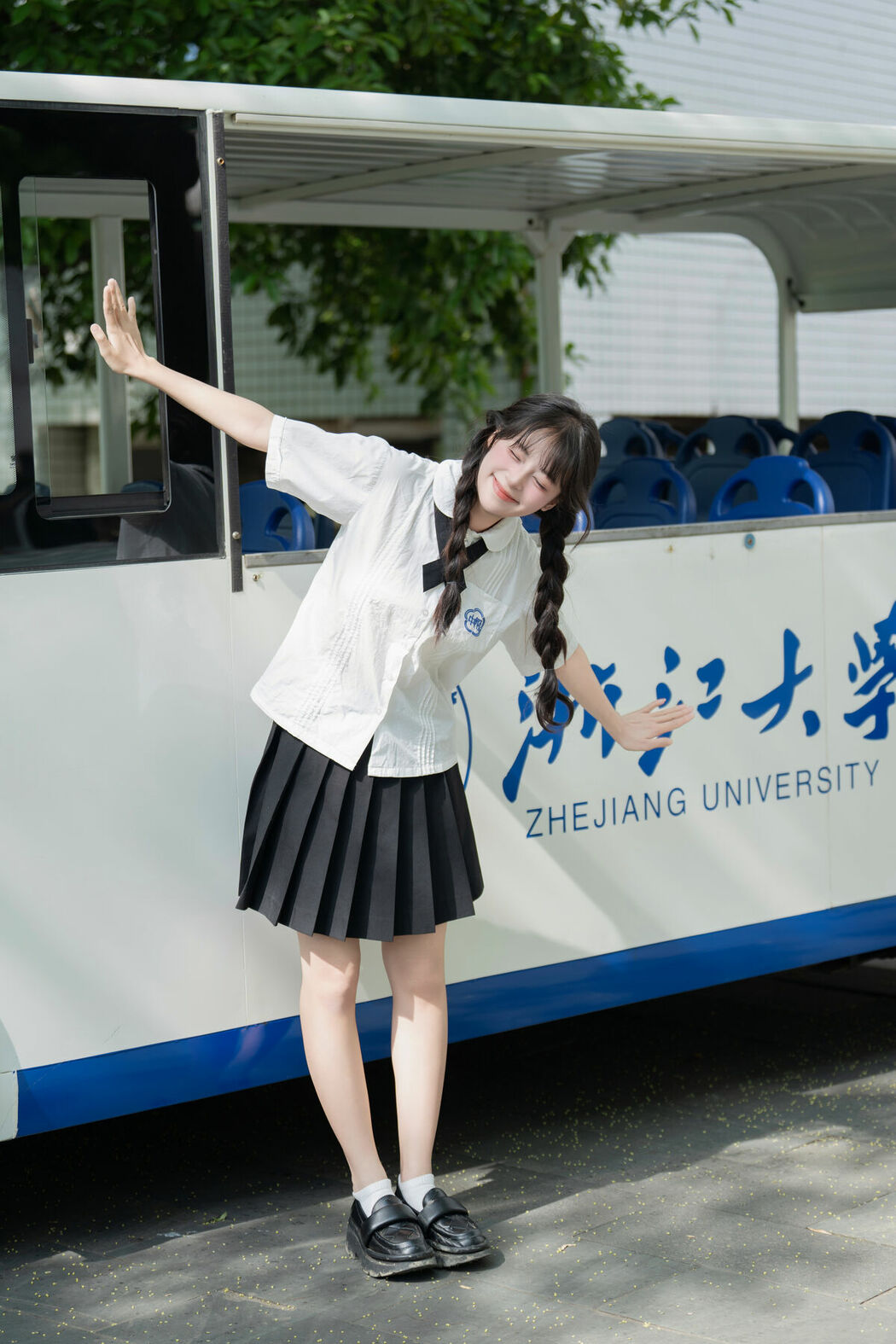 YiTuYu艺图语 Vol.9185 Xia Yu Xiao Nian (29P)