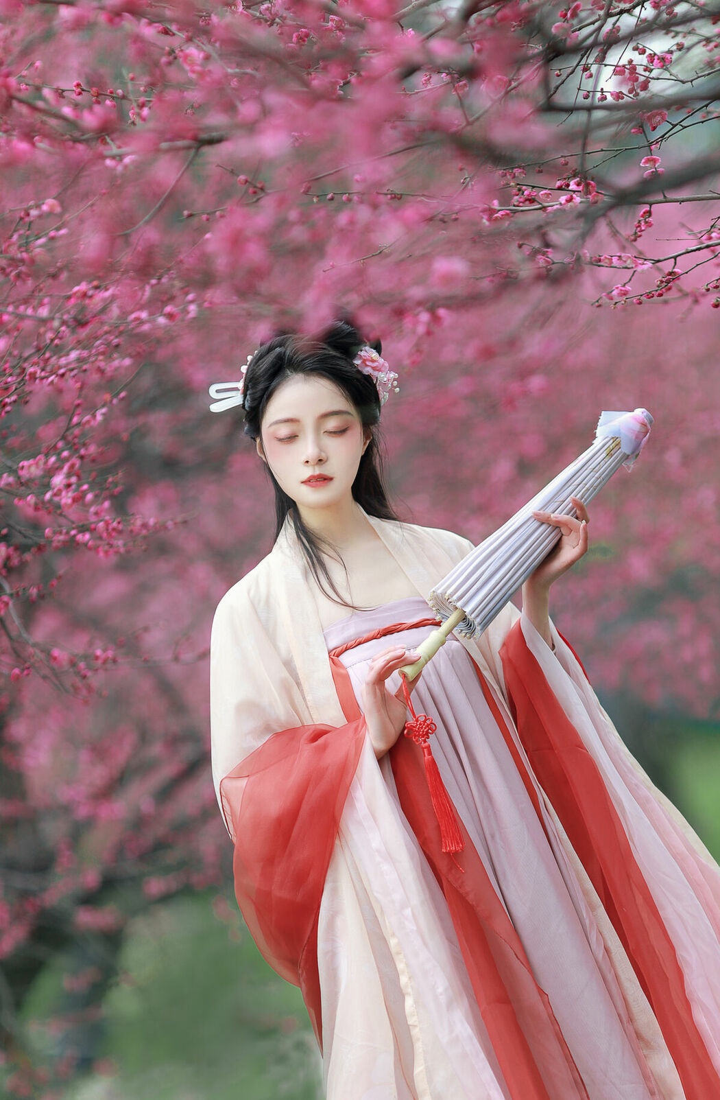 YiTuYu艺图语 Vol.9204 Sui Sui Ru Yi (15P)