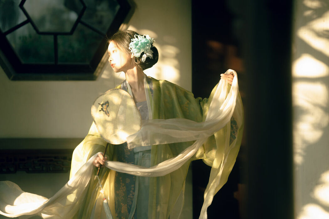 YiTuYu艺图语 Vol.9195 Li Yu Ayu (43P)