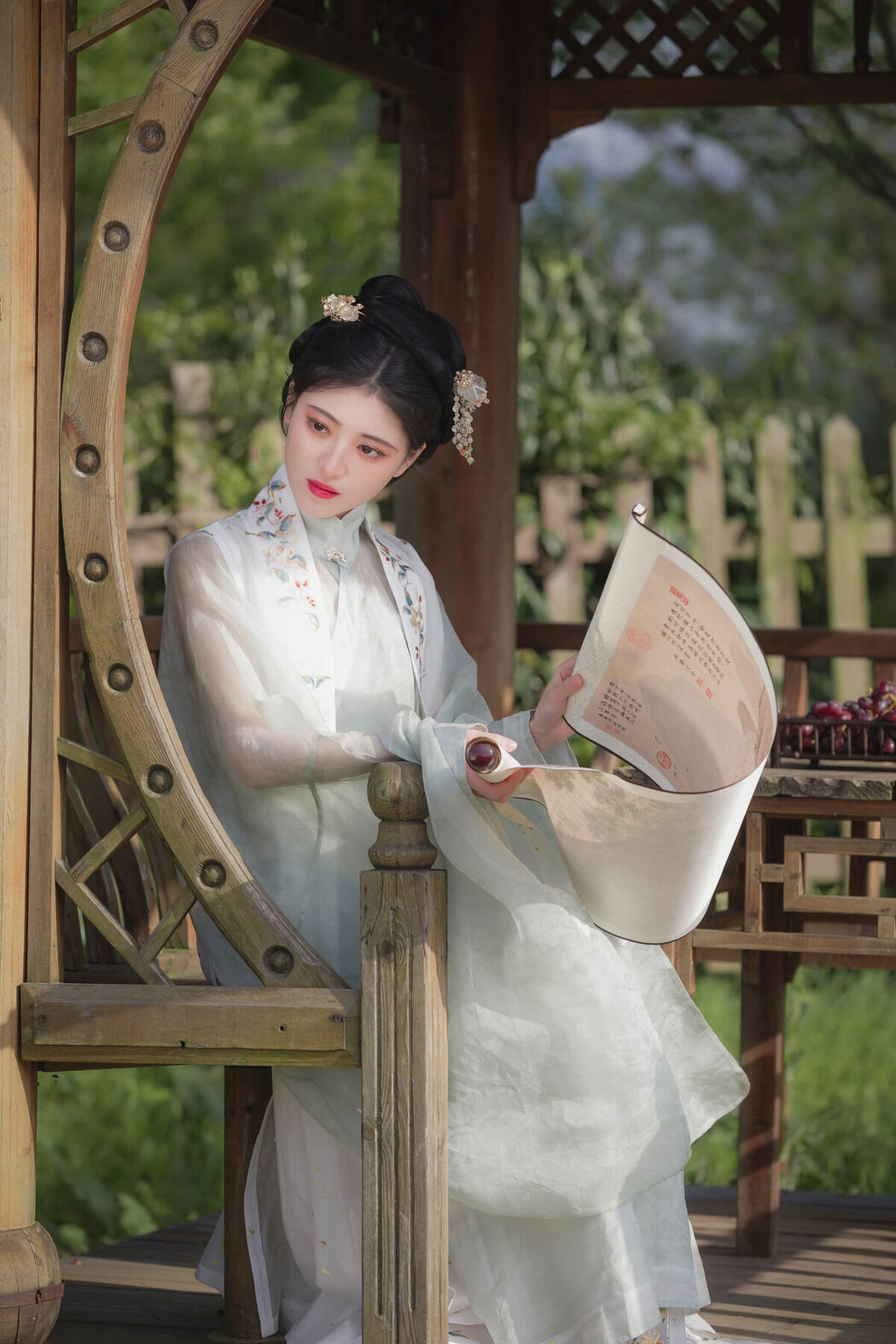 YiTuYu艺图语 Vol.9207 Dang Chu Jiao Ren Jia Xiao Tian Tian (14P)