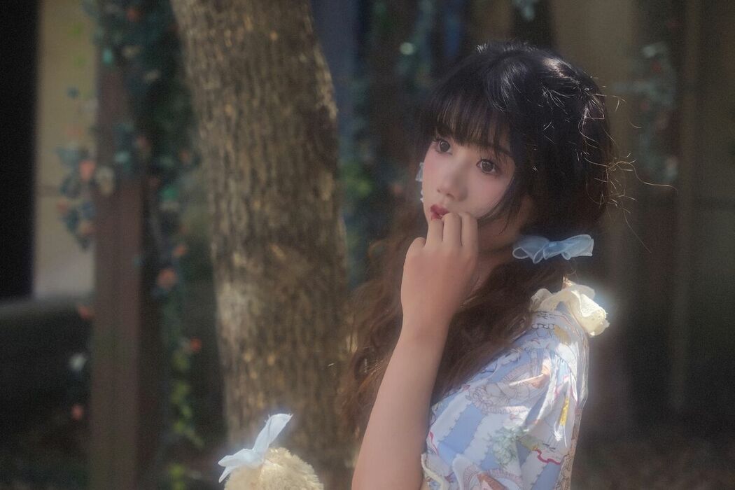 YiTuYu艺图语 Vol.9183 Zhu Shao Zi (37P)