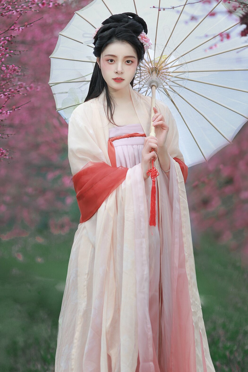 YiTuYu艺图语 Vol.9204 Sui Sui Ru Yi (15P) Cover Photo