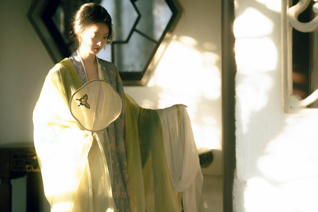 YiTuYu艺图语 Vol.9195 Li Yu Ayu (43P)