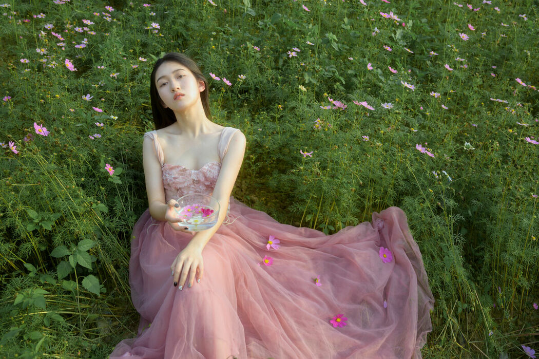 YiTuYu艺图语 Vol.9211 Ye Zhi Zhi Zhi (19P)