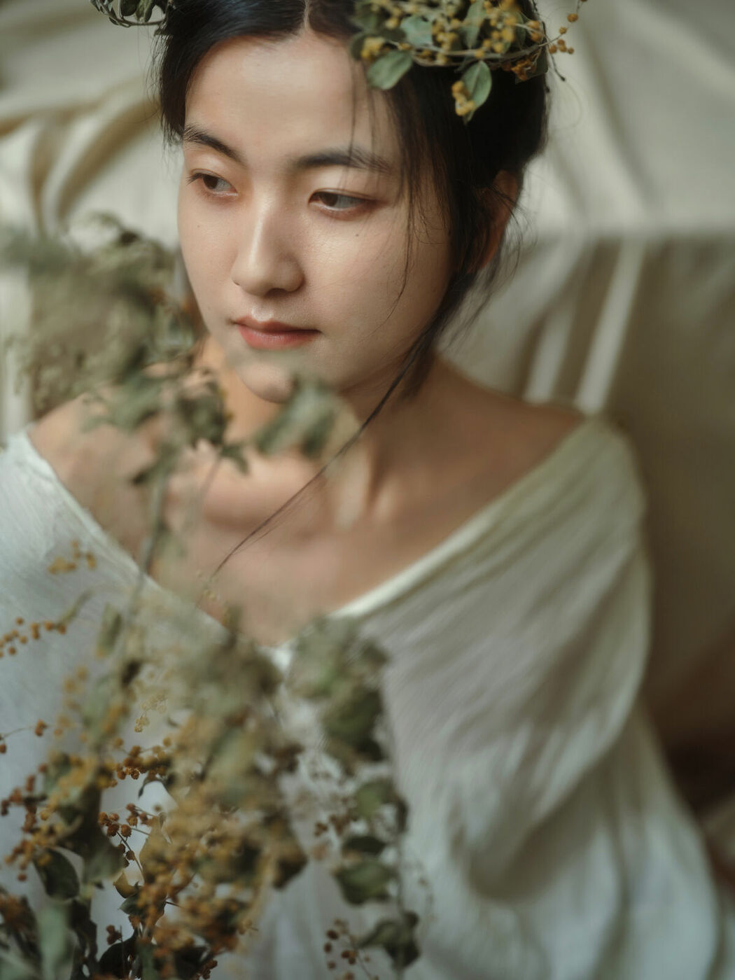 YiTuYu艺图语 Vol.9209 Yang Yang (18P)