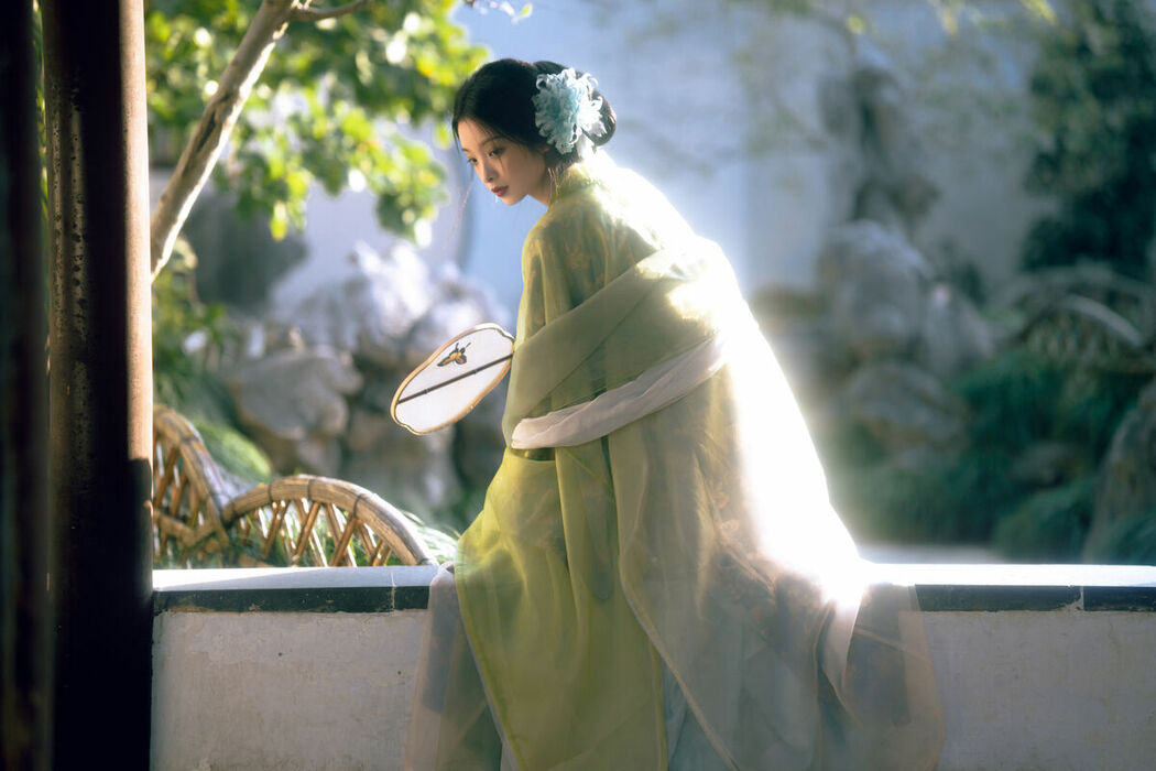 YiTuYu艺图语 Vol.9195 Li Yu Ayu (43P)