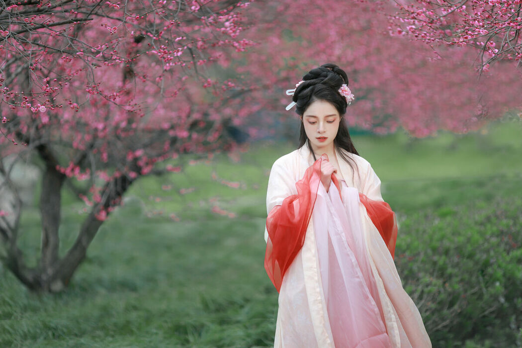 YiTuYu艺图语 Vol.9204 Sui Sui Ru Yi (15P)