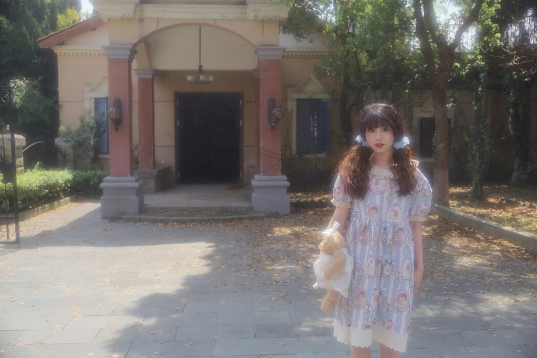 YiTuYu艺图语 Vol.9183 Zhu Shao Zi (37P)