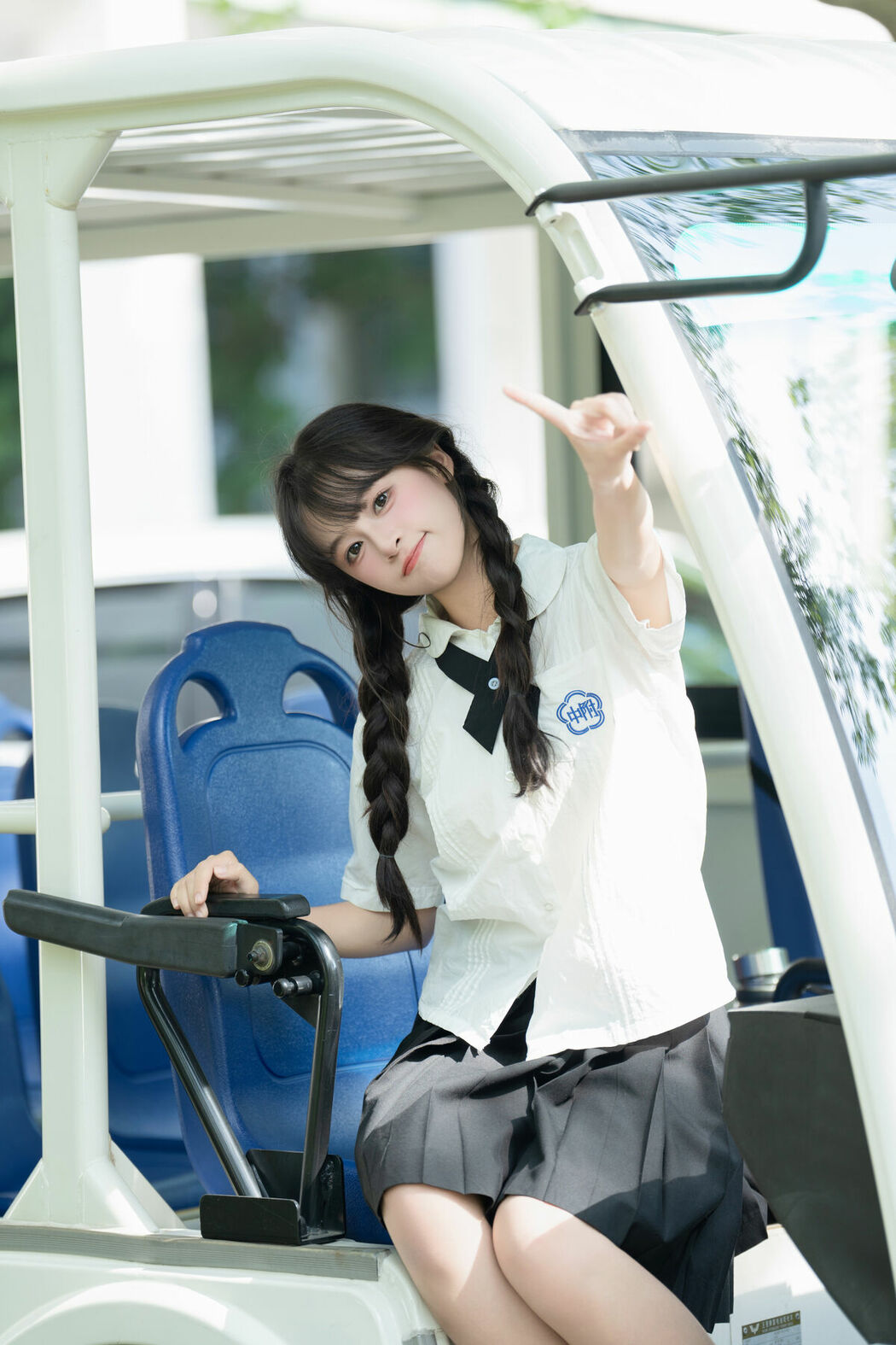 YiTuYu艺图语 Vol.9185 Xia Yu Xiao Nian (29P)