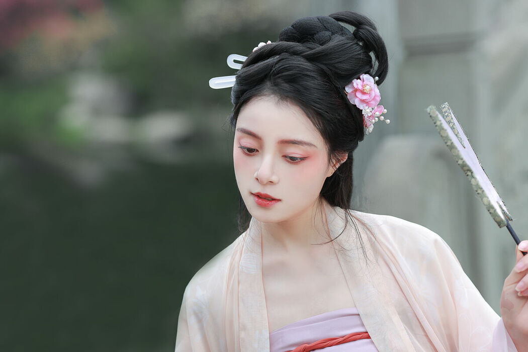 YiTuYu艺图语 Vol.9204 Sui Sui Ru Yi (15P)