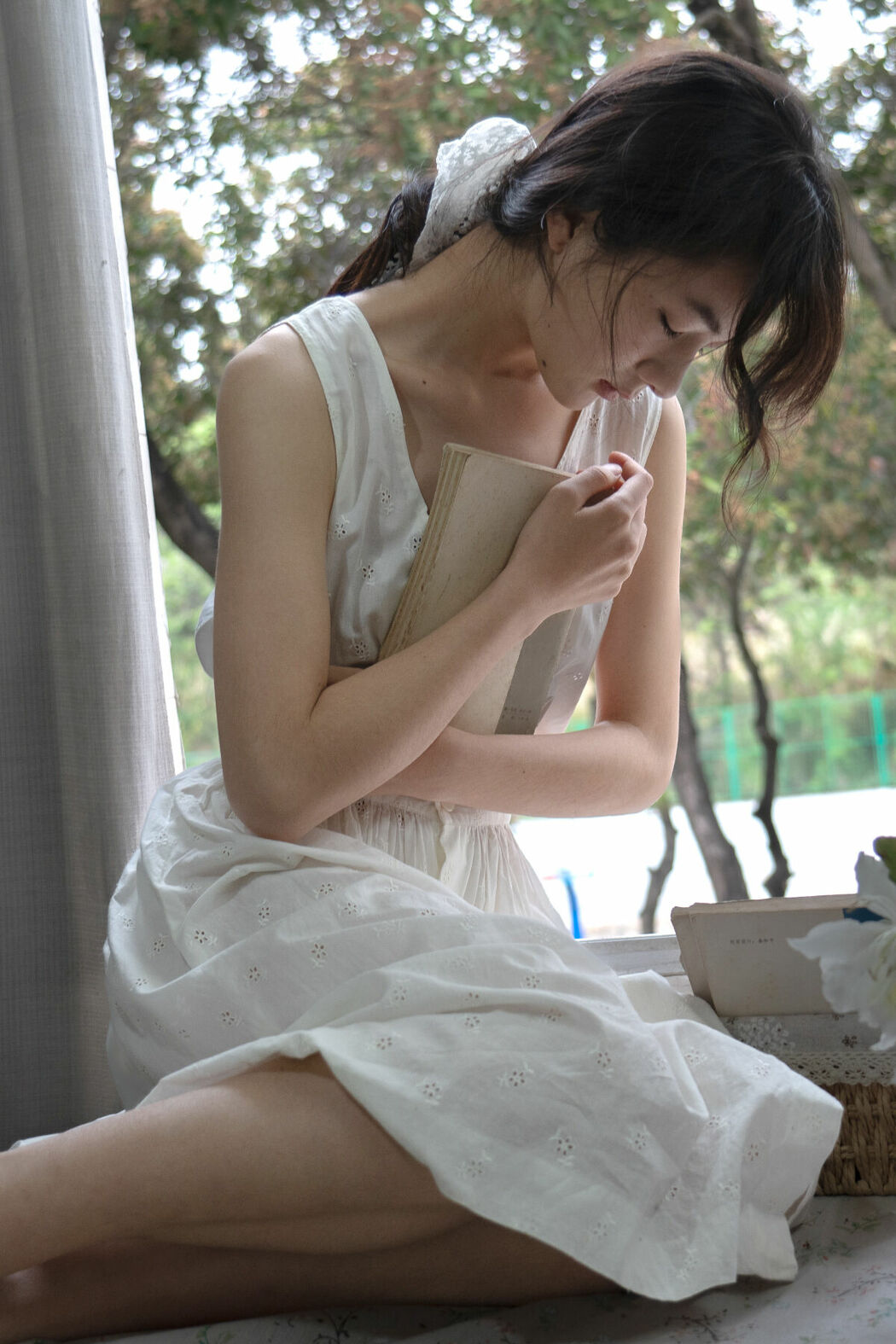 YiTuYu艺图语 Vol.9230 Xiao Yu Tian Qi (18P) Cover Photo