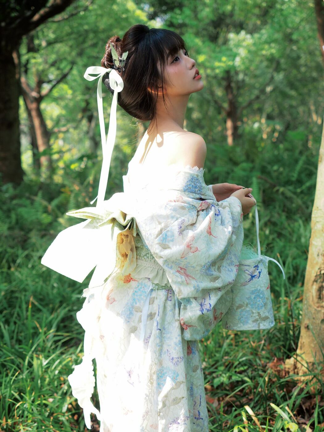 YiTuYu艺图语 Vol.9216 Xiao Xin Yi Yi (14P)