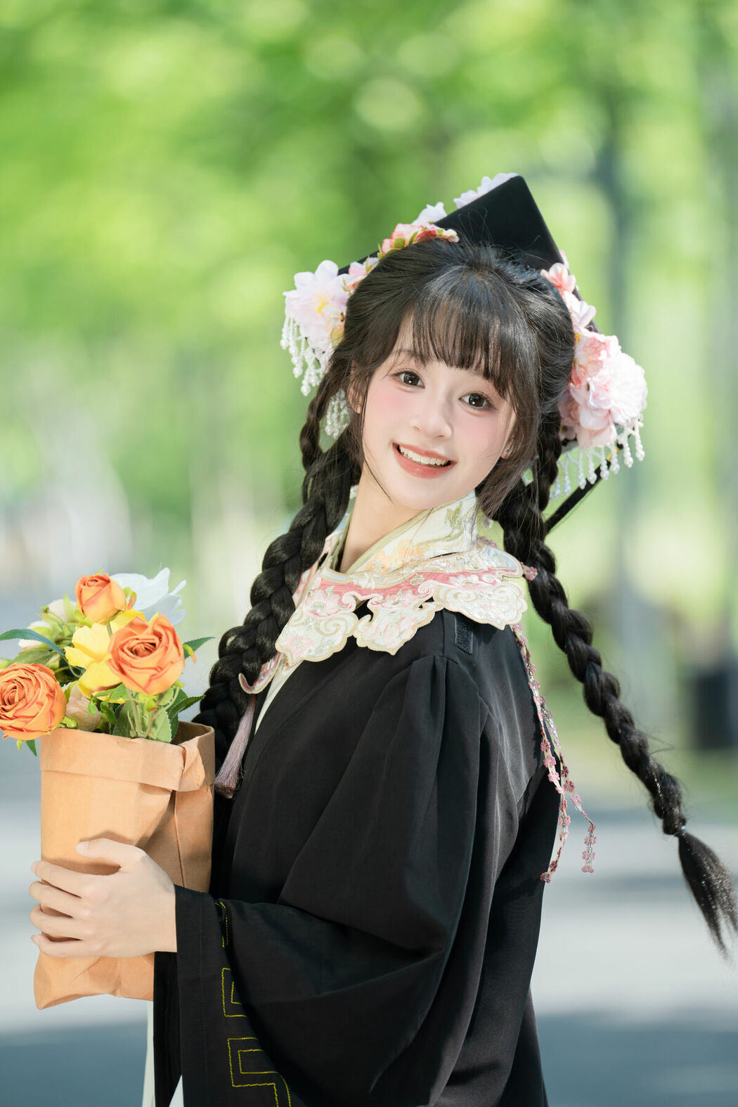 YiTuYu艺图语 Vol.9219 Xia Yu Xiao Nian (28P)