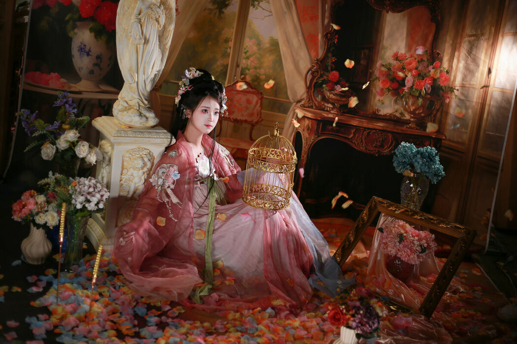 YiTuYu艺图语 Vol.9217 Fei Niu (16P)