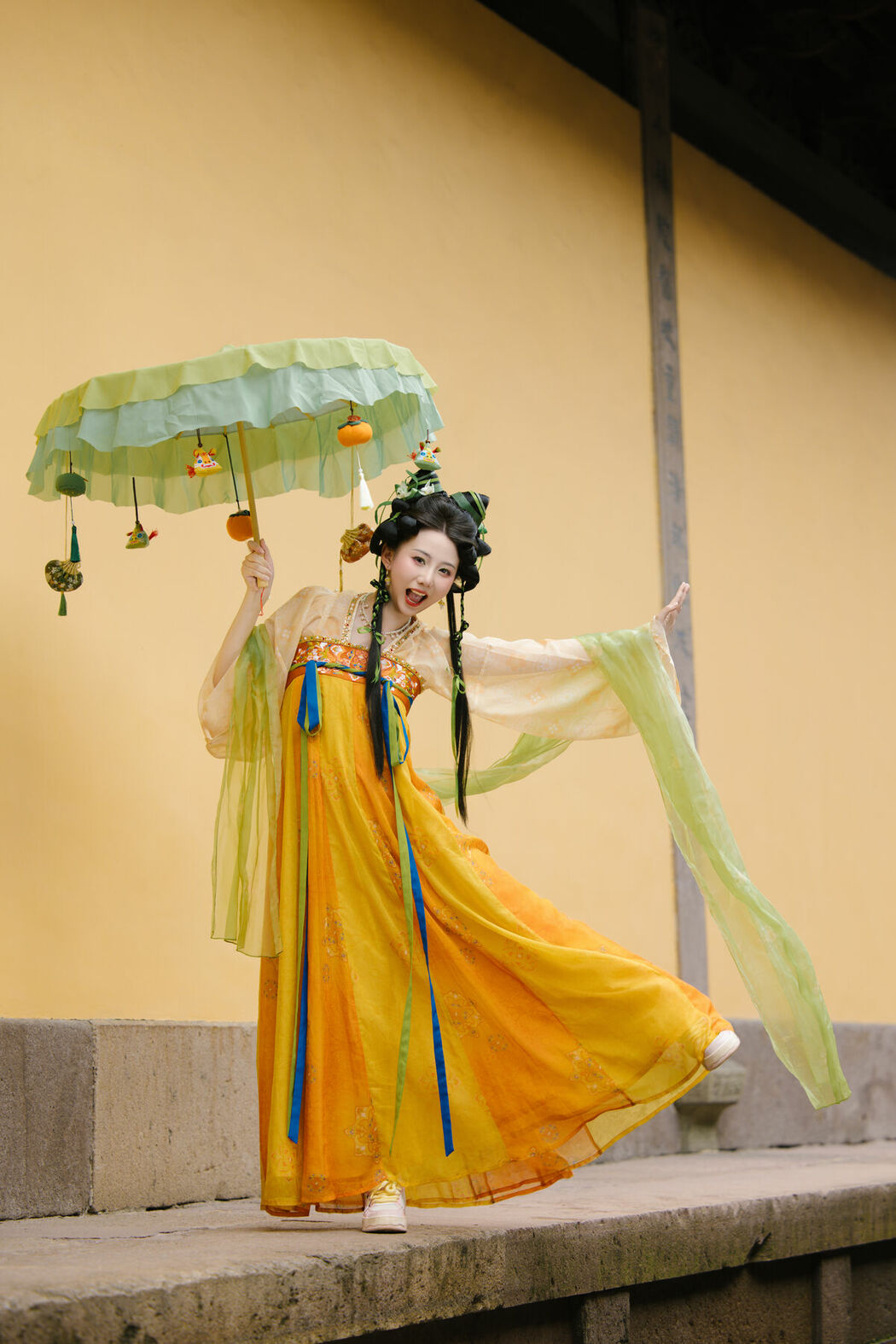 YiTuYu艺图语 Vol.9221 Zhi Zhi (30P)