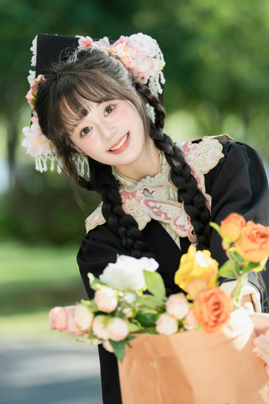 YiTuYu艺图语 Vol.9219 Xia Yu Xiao Nian (28P)