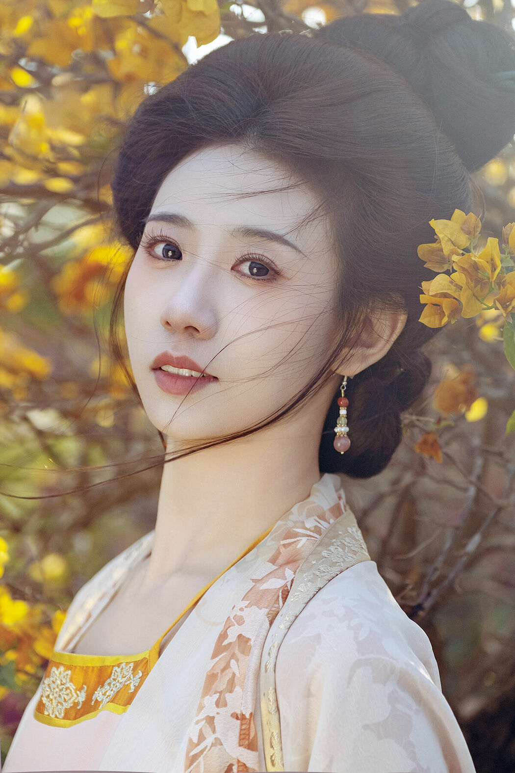 YiTuYu艺图语 Vol.9226 Yi Zhi Man Man (19P) Cover Photo