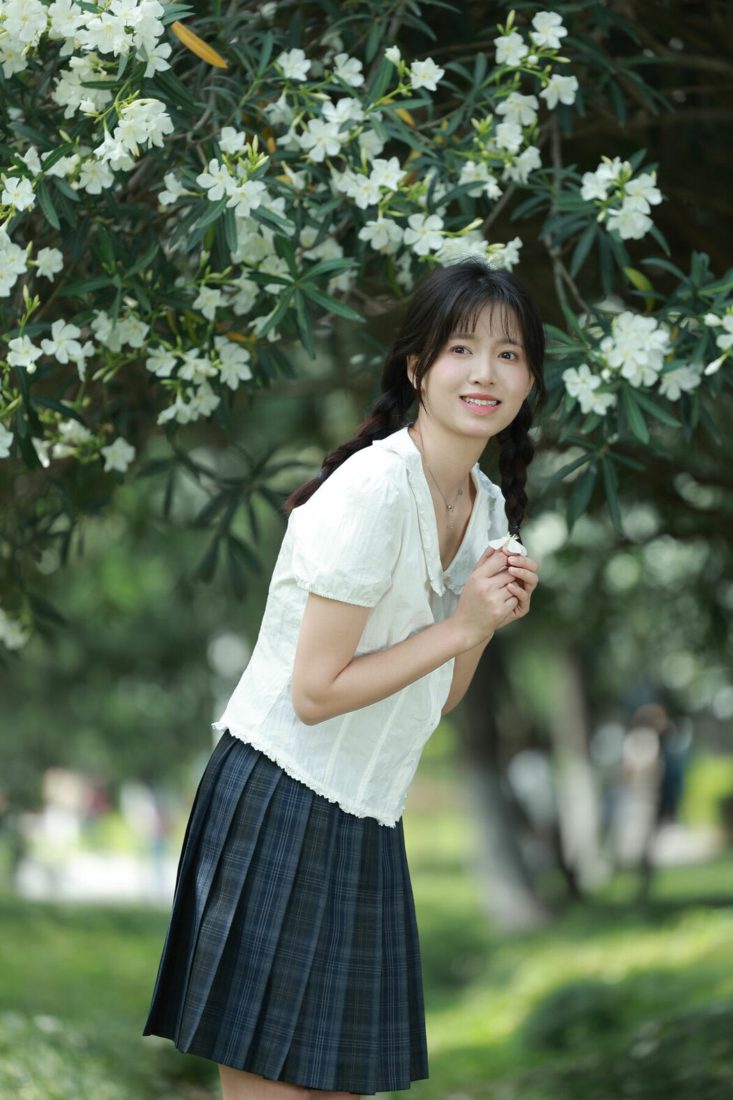 YiTuYu艺图语 Vol.9214 Wan Zi (33P)