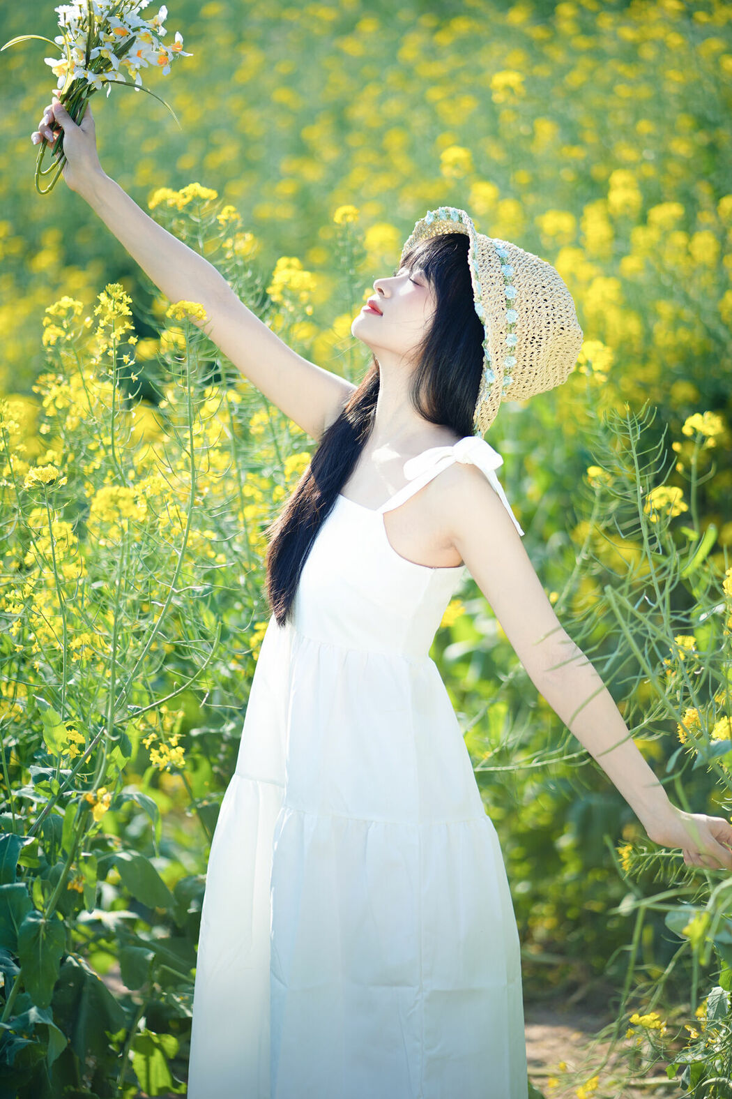 YiTuYu艺图语 Vol.9229 Chun Jiao Jiao (15P)