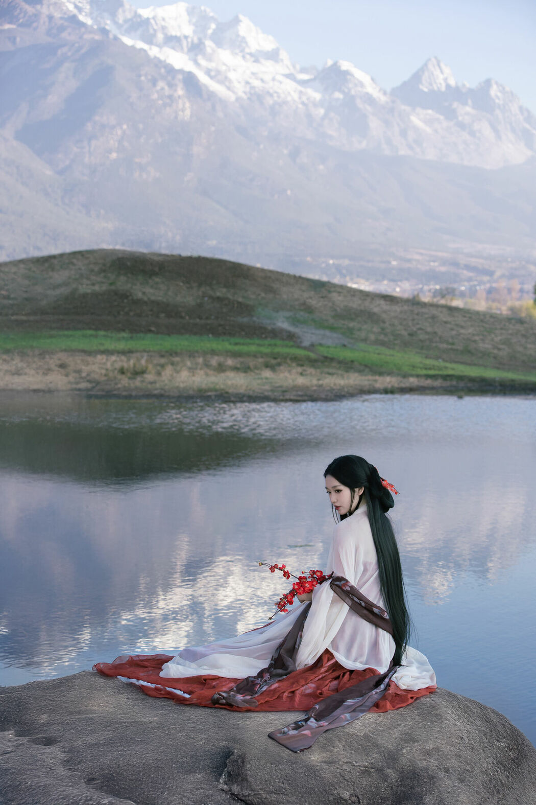 YiTuYu艺图语 Vol.9215 Wan Jiang Ting (34P)