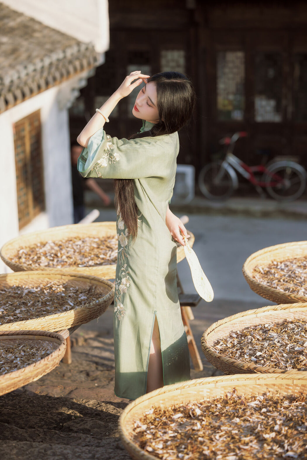 YiTuYu艺图语 Vol.9180 Dang Chu Jiao Ren Jia Xiao Tian Tian (16P)