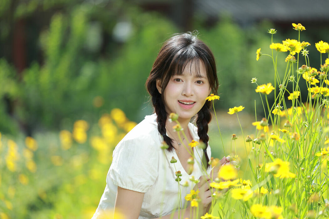 YiTuYu艺图语 Vol.9214 Wan Zi (33P)