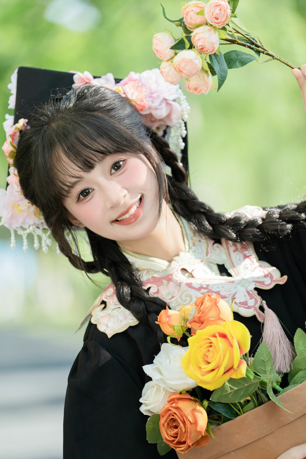 YiTuYu艺图语 Vol.9219 Xia Yu Xiao Nian (28P)