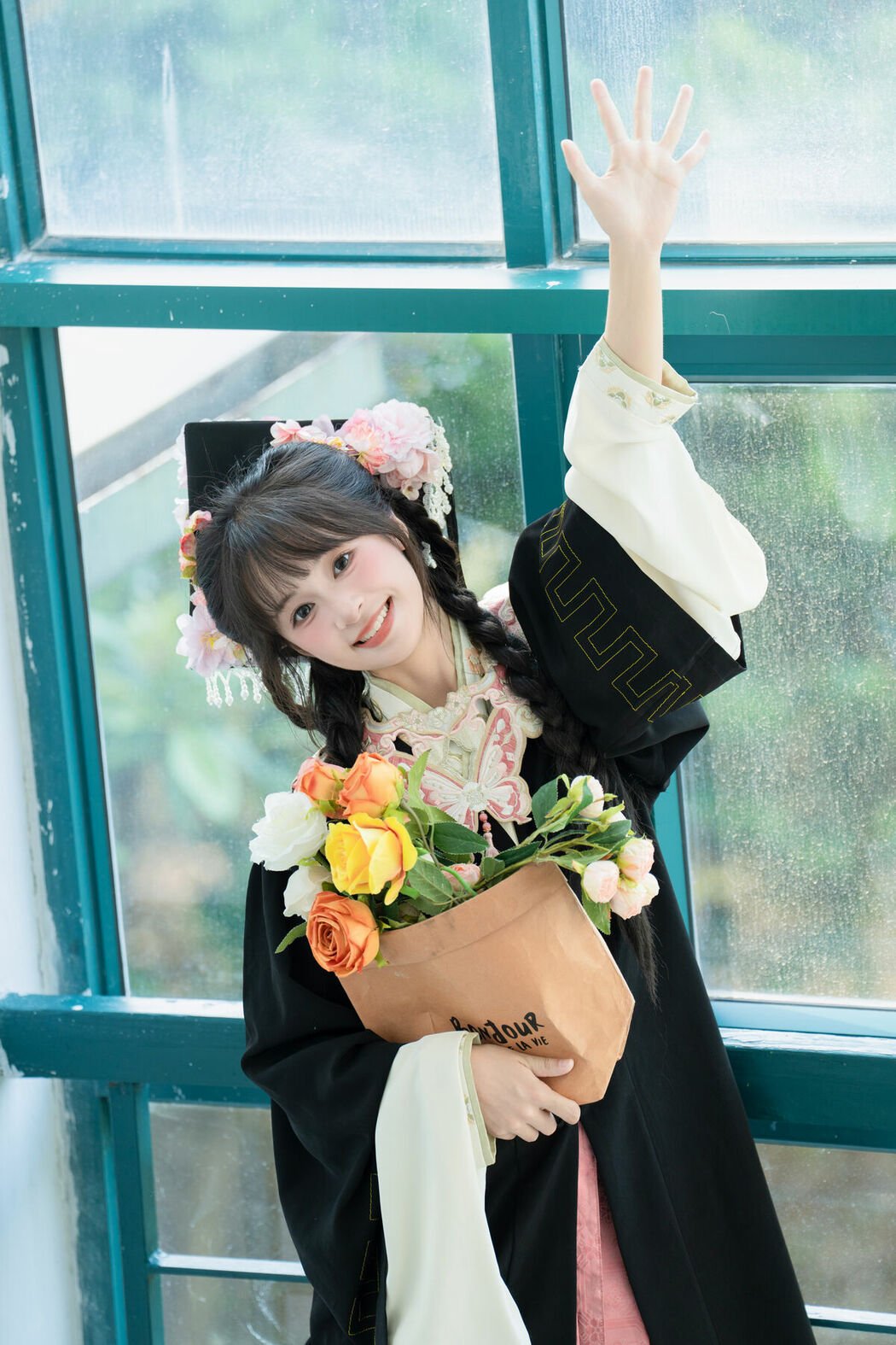 YiTuYu艺图语 Vol.9219 Xia Yu Xiao Nian (28P)