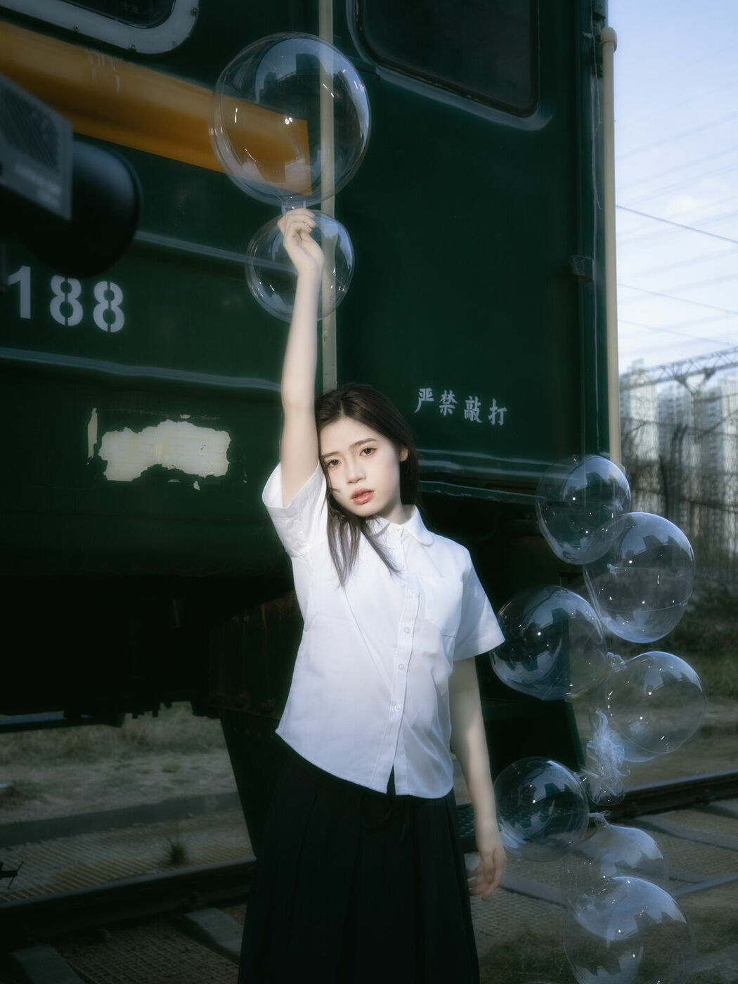 YiTuYu艺图语 Vol.9225 Yi Li Jin Dou Zi (28P)