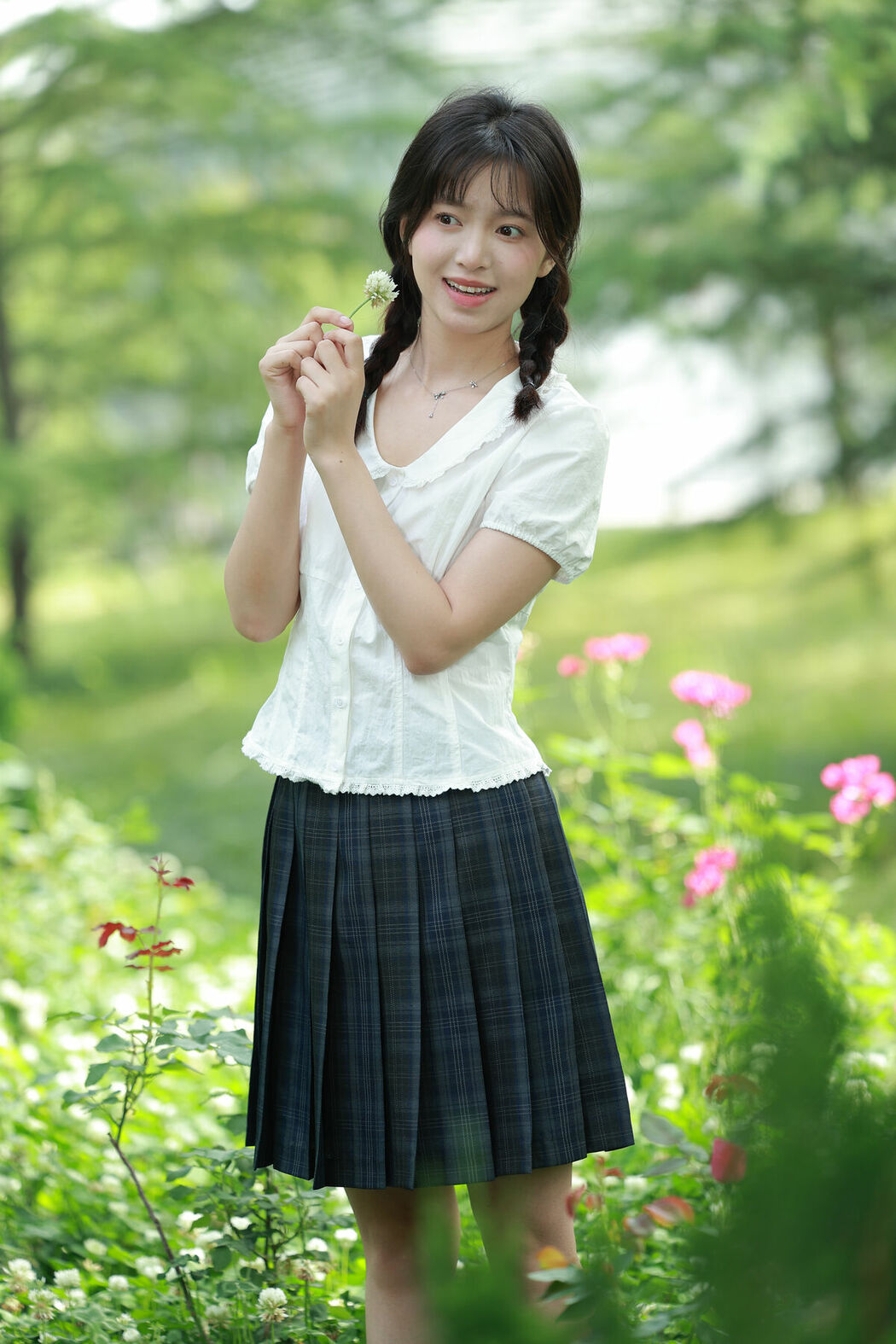 YiTuYu艺图语 Vol.9214 Wan Zi (33P)